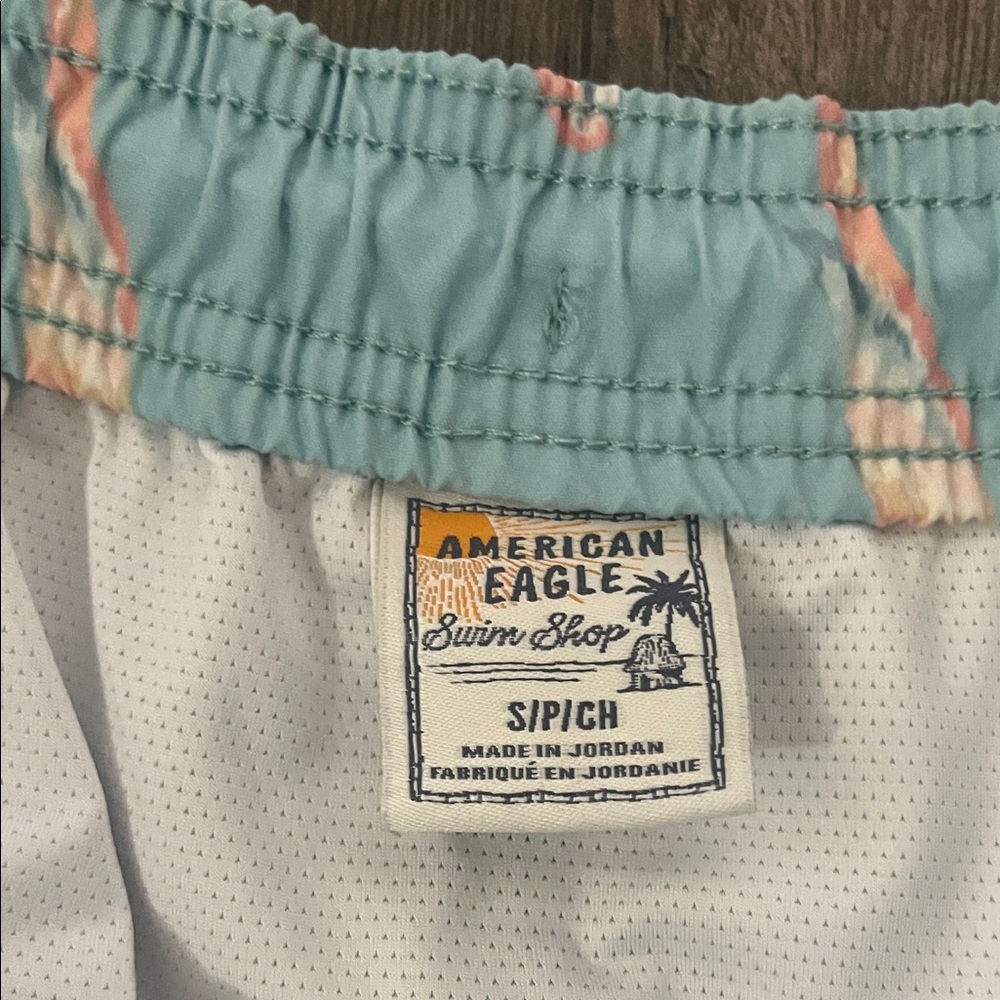 American Eagle Outfitters men's Aqua Bird Print Swim Trunks - Picture 2 of 9